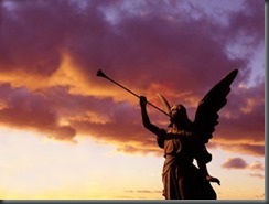 angel-blowing-trumpet