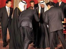 obama bowing