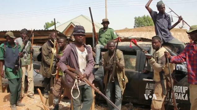 Members of self-defence groups against Boko Haram to Gombi in February 2015. (VOA-Wikimedia commons)