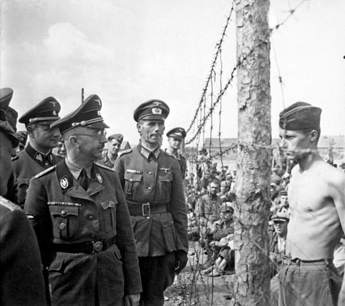 Himmler_inspects_POW_camp