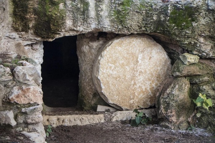 empty-tomb-public-domain